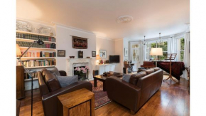 Elegant 2 bed near Hampstead and Camden, sleeps 4